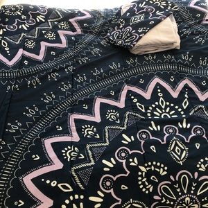 Twin XL Comforter, matching shams, sheet set and quilted mattress pad, Kohl’s